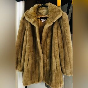 VINTAGE 90’s Jordache Women's Plush Brown Jacket